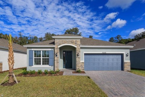 House in Winter Haven, Florida 4 bedrooms, 196.02 sq.m. № 1907136 - photo 1