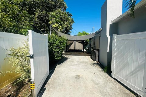 Casa en venta en West Palm Beach, Florida, 3 dormitorios, 120.4 m2 № 2295682 - foto 12