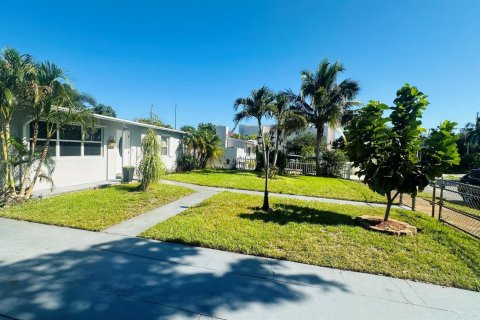 Casa en venta en West Palm Beach, Florida, 3 dormitorios, 120.4 m2 № 2295682 - foto 14
