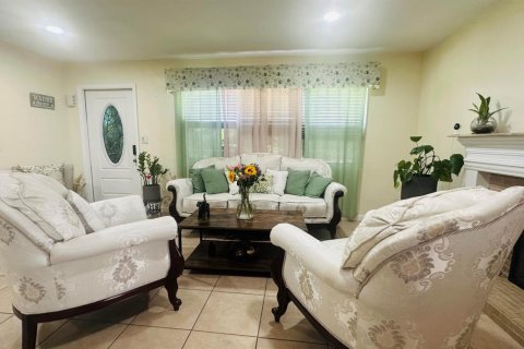 Casa en venta en West Palm Beach, Florida, 3 dormitorios, 120.4 m2 № 2295682 - foto 26