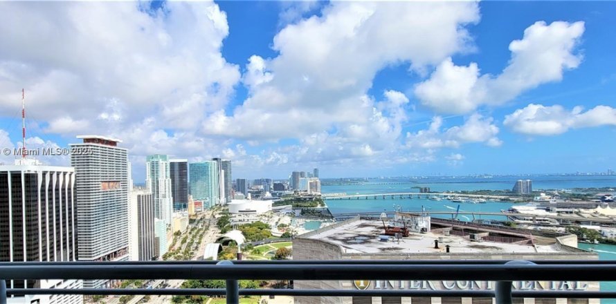 Condominio en Miami, Florida, 2 dormitorios № 1887887