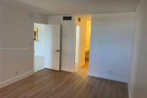 Copropriété à louer à Plantation, Floride: 1 chambre, 87.33 m2 № 1969047 - photo 13