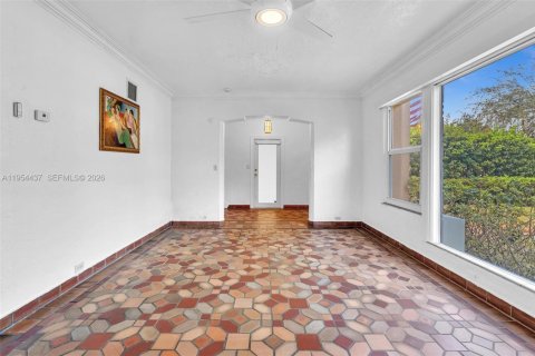 Villa ou maison à vendre à Miami Beach, Floride: 4 chambres, 223.52 m2 № 2010847 - photo 11