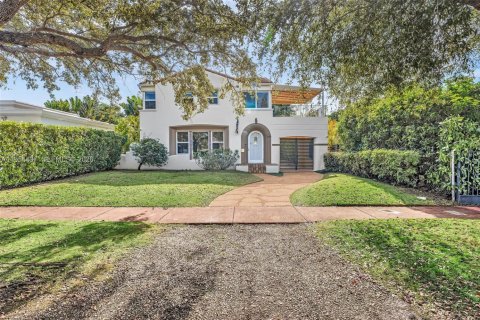 Villa ou maison à vendre à Miami Beach, Floride: 4 chambres, 223.52 m2 № 2010847 - photo 1