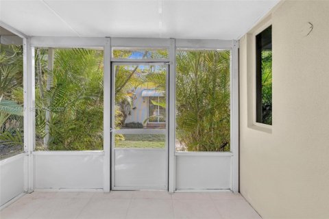 Villa ou maison à vendre à Miami Beach, Floride: 4 chambres, 223.52 m2 № 2010847 - photo 22