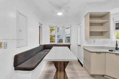 Villa ou maison à vendre à Miami Beach, Floride: 4 chambres, 223.52 m2 № 2010847 - photo 19