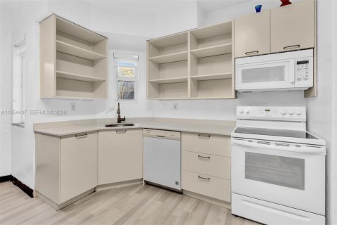 Villa ou maison à vendre à Miami Beach, Floride: 4 chambres, 223.52 m2 № 2010847 - photo 20