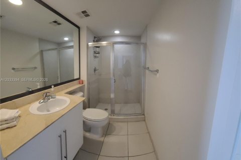Condo in Miami, Florida, 2 bedrooms № 2086475 - photo 25