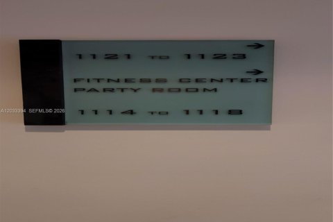 Condo in Miami, Florida, 2 bedrooms № 2086475 - photo 28
