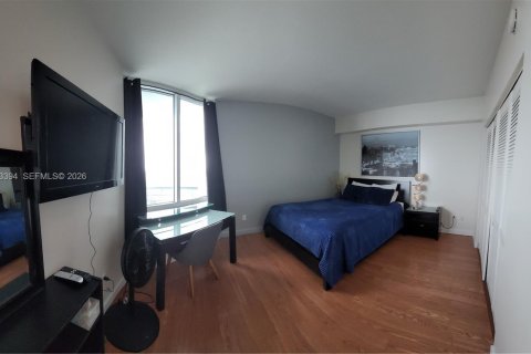 Condo in Miami, Florida, 2 bedrooms № 2086475 - photo 22