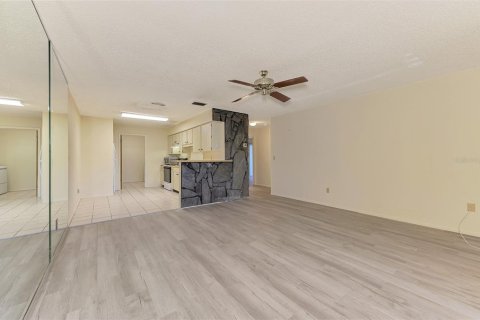 Casa en alquiler en Bradenton, Florida, 2 dormitorios, 96.99 m2 № 2112353 - foto 11