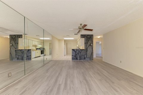 Casa en alquiler en Bradenton, Florida, 2 dormitorios, 96.99 m2 № 2112353 - foto 10