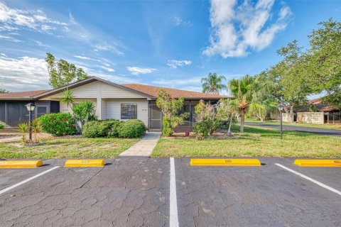 Casa en alquiler en Bradenton, Florida, 2 dormitorios, 96.99 m2 № 2112353 - foto 2