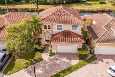 Купить виллу или дом в Хомстед, Флорида 5 спален, 231.7м2, № 1992008 - фото 23