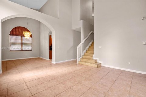 Купить виллу или дом в Хомстед, Флорида 5 спален, 231.7м2, № 1992008 - фото 7