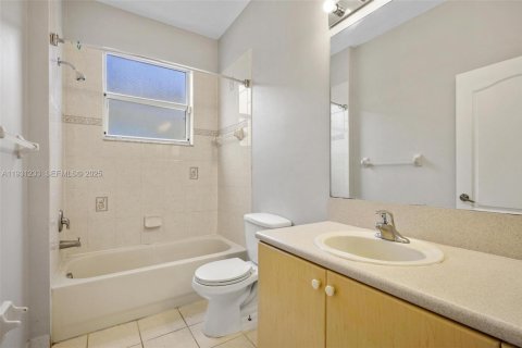 Купить виллу или дом в Хомстед, Флорида 5 спален, 231.7м2, № 1992008 - фото 19