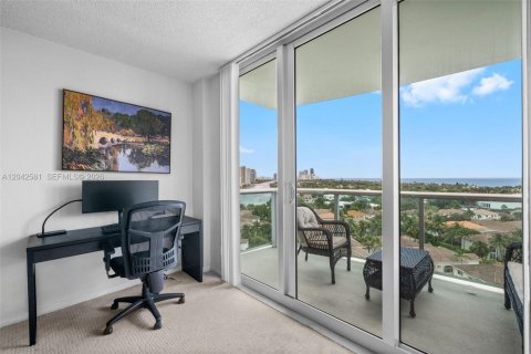 Condominio en alquiler en Sunny Isles Beach, Florida, 1 dormitorio, 93.37 m2 № 2248647 - foto 10