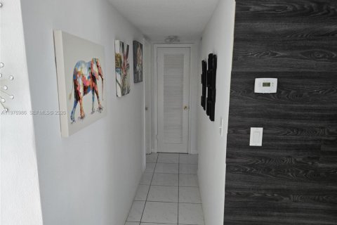 Condominio en venta en Margate, Florida, 1 dormitorio, 55.28 m2 № 2042340 - foto 4