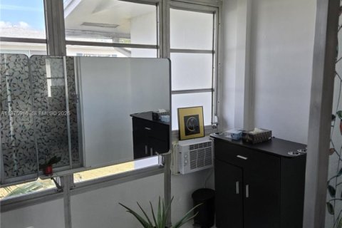 Condominio en venta en Margate, Florida, 1 dormitorio, 55.28 m2 № 2042340 - foto 8