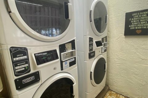 Appartement à louer à Miami, Floride: 1 chambre, 55.93 m2 № 2020747 - photo 15