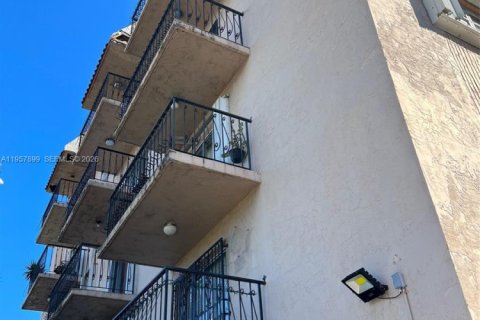 Appartement à louer à Miami, Floride: 1 chambre, 55.93 m2 № 2020747 - photo 12