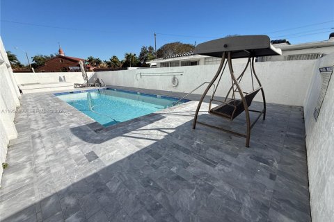 Appartement à louer à Miami, Floride: 1 chambre, 55.93 m2 № 2020747 - photo 16