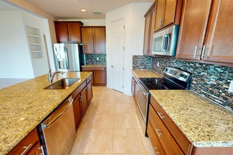 House in Port St. Lucie, Florida 4 bedrooms, 225.94 sq.m. № 2088333 - photo 24