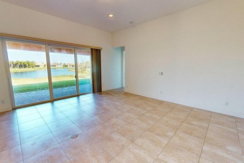 House in Port St. Lucie, Florida 4 bedrooms, 225.94 sq.m. № 2088333 - photo 27