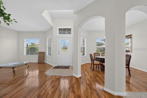 Casa en venta en Winter Haven, Florida, 3 dormitorios, 195.93 m2 № 2201218 - foto 7
