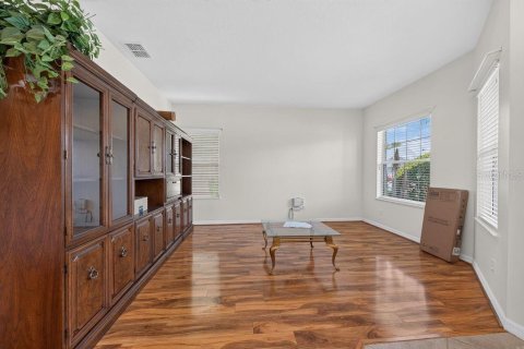 Casa en venta en Winter Haven, Florida, 3 dormitorios, 195.93 m2 № 2201218 - foto 3