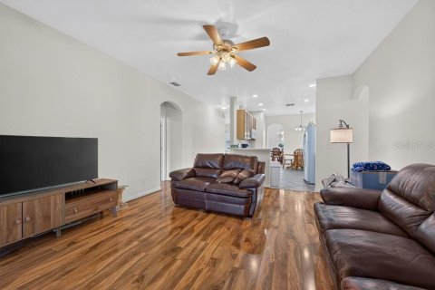 Casa en venta en Winter Haven, Florida, 3 dormitorios, 195.93 m2 № 2201218 - foto 13