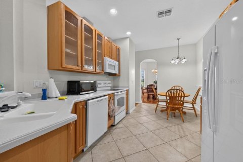 Casa en venta en Winter Haven, Florida, 3 dormitorios, 195.93 m2 № 2201218 - foto 16