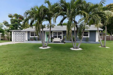 Villa ou maison à Boynton Beach, Floride 3 chambres, 138.61 m2 № 2294154