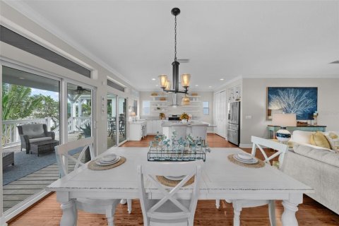 Villa ou maison à vendre à Treasure Island, Floride: 3 chambres, 151.8 m2 № 1879408 - photo 13