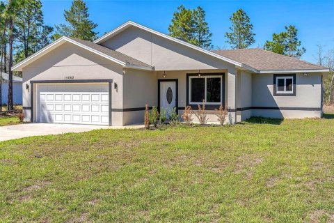 House in Ocala, Florida 4 bedrooms, 144.93 sq.m. № 2142757