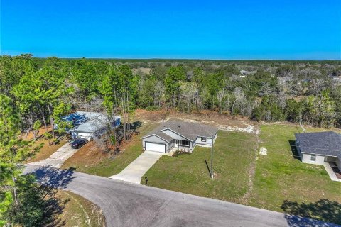 House in Ocala, Florida 4 bedrooms, 144.93 sq.m. № 2142757 - photo 3