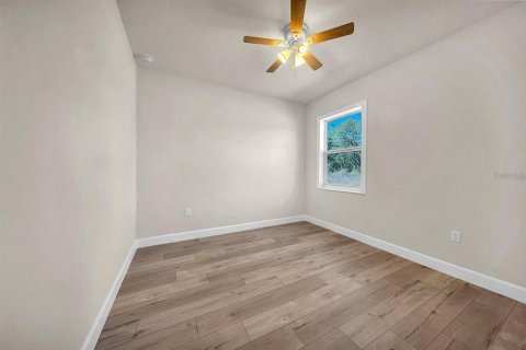 House in Ocala, Florida 4 bedrooms, 144.93 sq.m. № 2142757 - photo 22
