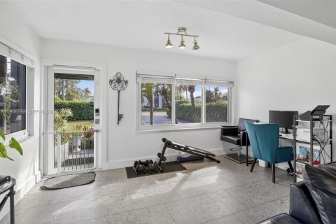 Купить виллу или дом в Холливуд, Флорида 3 спальни, 126.63м2, № 2033136 - фото 11