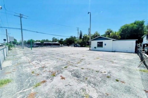 Commercial property in Bradenton, Florida 63.17 sq.m. № 2366841 - photo 2