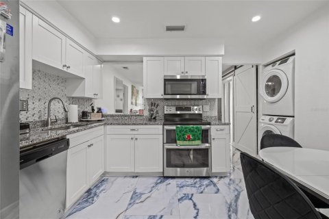 Casa en venta en Tampa, Florida, 3 dormitorios, 100.06 m2 № 1868924 - foto 13