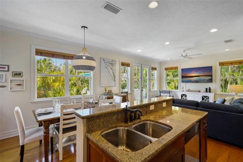 Villa ou maison à vendre à Holmes Beach, Floride: 3 chambres, 158.58 m2 № 1553840 - photo 7