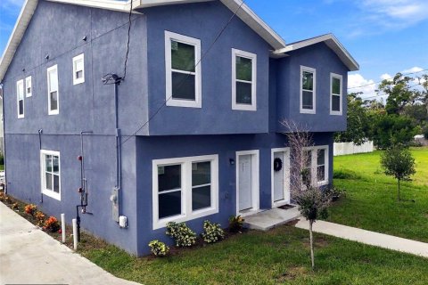 Immobilier commercial à vendre à Saint Petersburg, Floride: 4635.36 m2 № 2406411 - photo 4