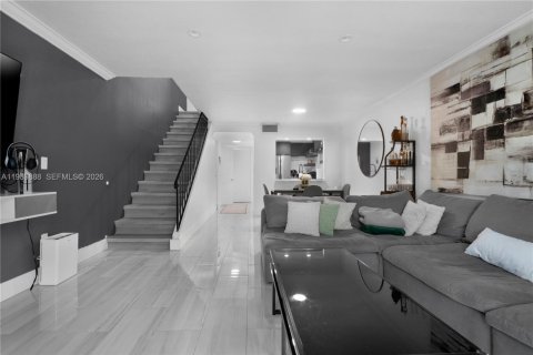 Condo in Miami, Florida, 2 bedrooms  № 2058057