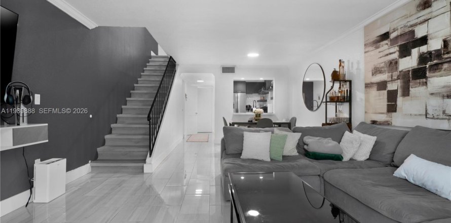 Condo in Miami, Florida, 2 bedrooms  № 2058057