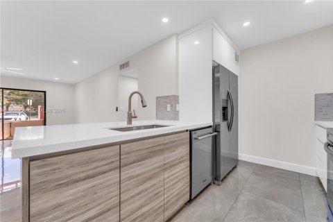 Condominio en venta en Miami, Florida, 2 dormitorios, 98.01 m2 № 2029802 - foto 6