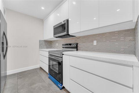 Condominio en venta en Miami, Florida, 2 dormitorios, 98.01 m2 № 2029802 - foto 4