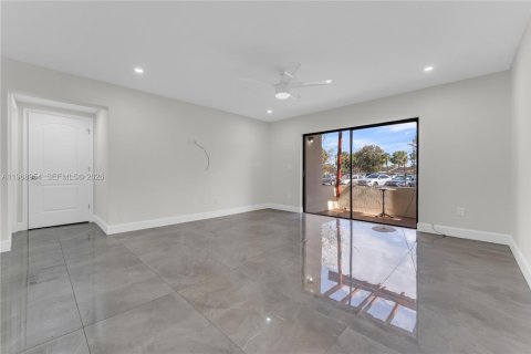 Condominio en venta en Miami, Florida, 2 dormitorios, 98.01 m2 № 2029802 - foto 29