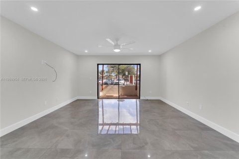 Condominio en venta en Miami, Florida, 2 dormitorios, 98.01 m2 № 2029802 - foto 27