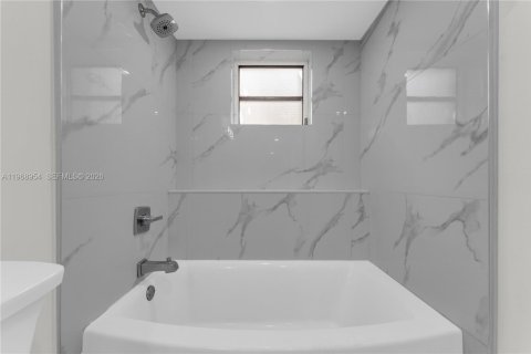 Condominio en venta en Miami, Florida, 2 dormitorios, 98.01 m2 № 2029802 - foto 20