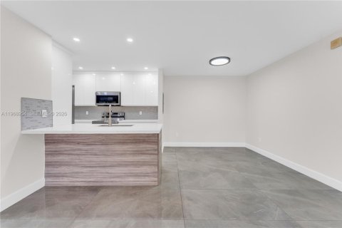 Condominio en venta en Miami, Florida, 2 dormitorios, 98.01 m2 № 2029802 - foto 24